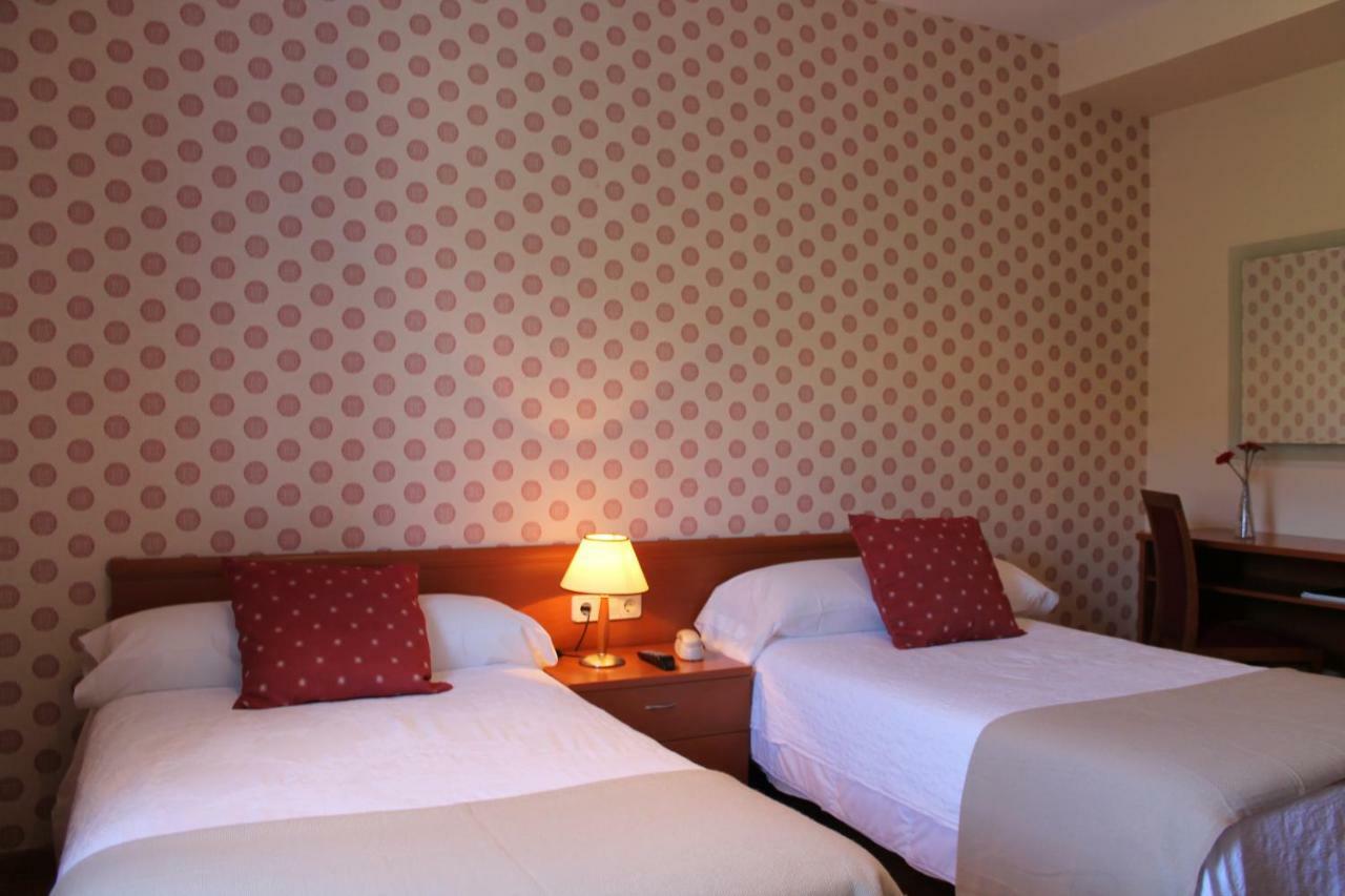 Hotel Montero Мондоньедо Экстерьер фото